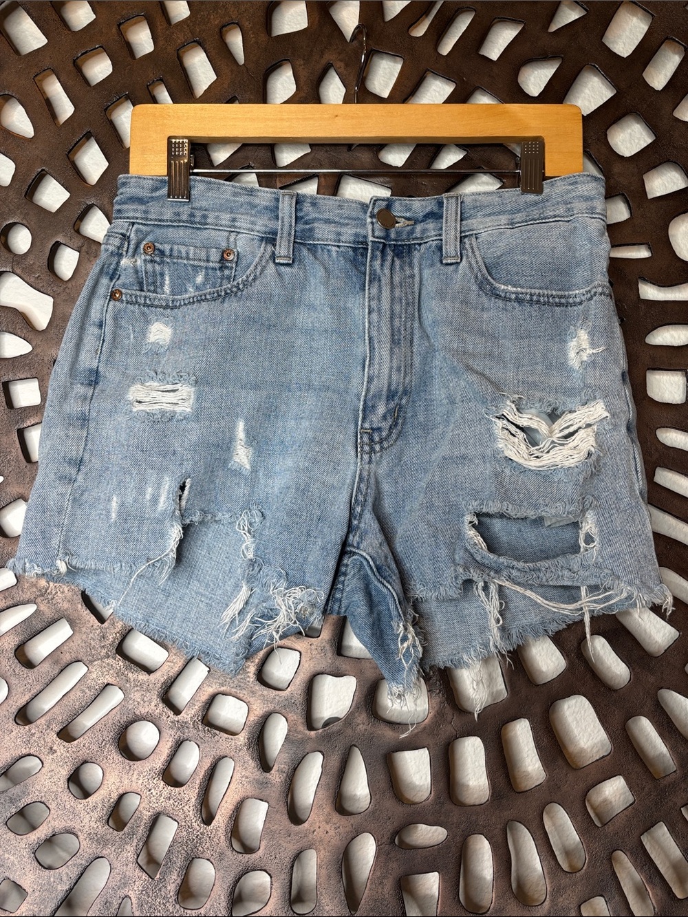 💙 JBD Light Blue Distressed Denim Shorts Women’s Large Stretch 10" Rise💙
